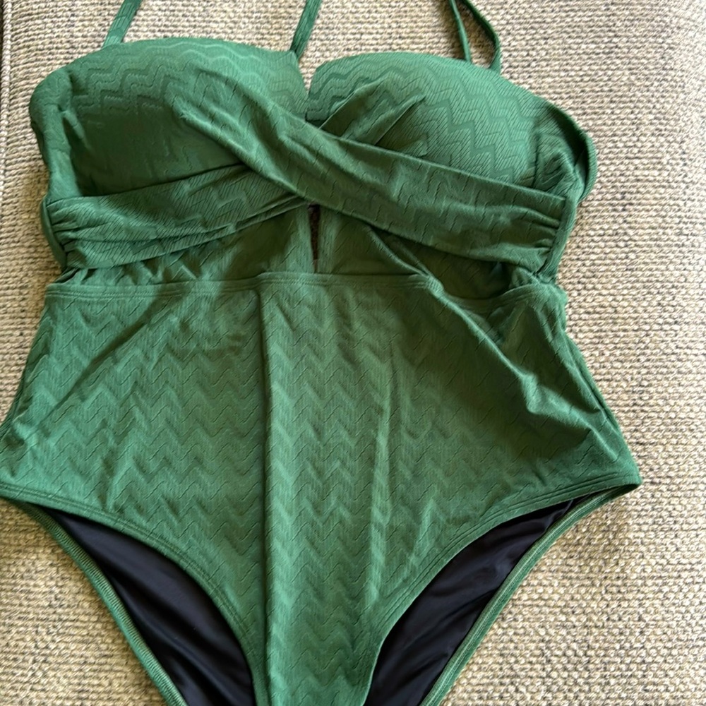 NWT Cupshe Italian Voyage One Piece Swim - XL